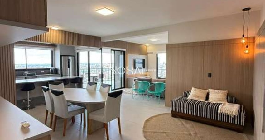 Apartamento 100% mobiliado para locação com 4 quartos sendo 2 suítes no centro