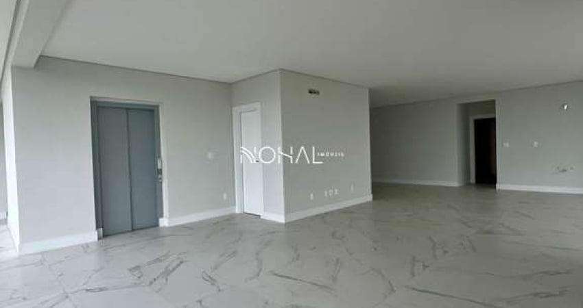 Apartamento a venda com 3 suítes no Centro