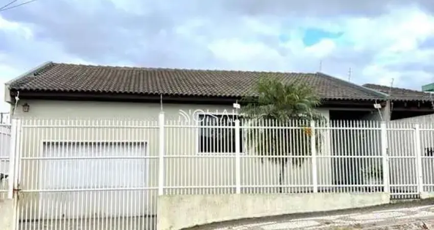 Casa térrea a venda com 3 quartos sendo 1 suíte no Bairro Boa Vista