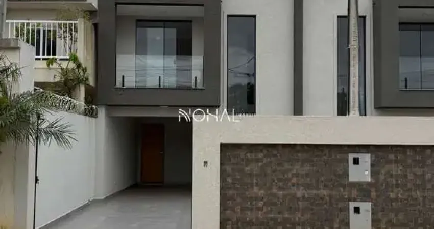 Casa com 3 quartos à venda na Rua Ucrânia, 1490, Uvaranas, Ponta Grossa