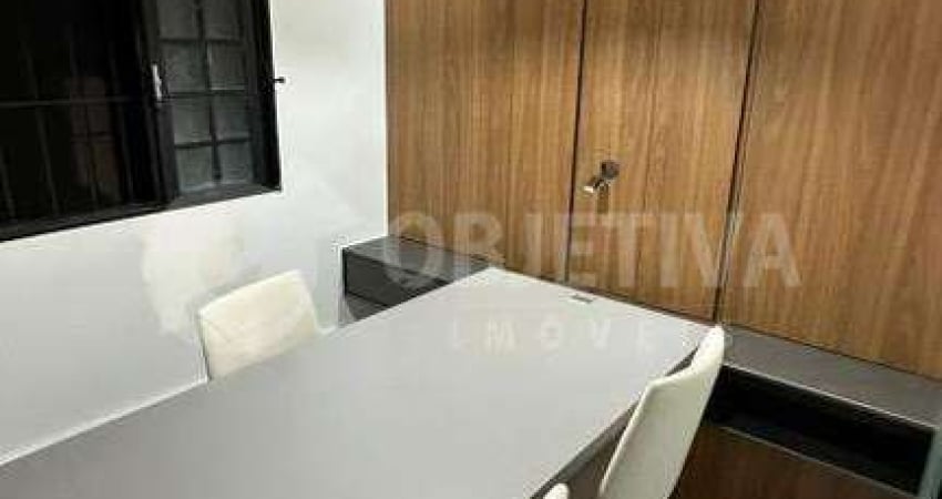 Sala comercial para alugar no Centro, Uberlândia 