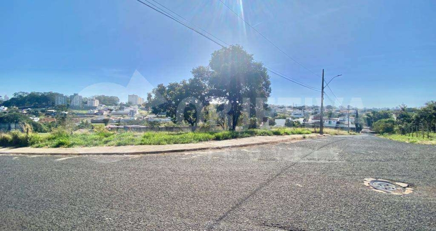 Excelente lote de esquina a venda no Bairro Jardim Karaíba em Uberlândia