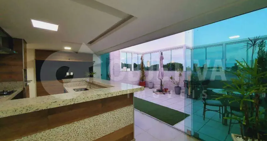 Belíssima Cobertura Duplex no Bairro Martins em Uberlândia