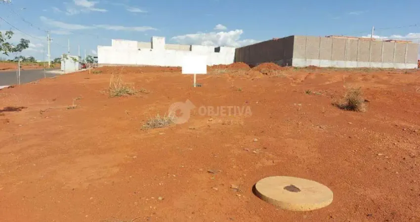 Ótimo terreno de esquina plano