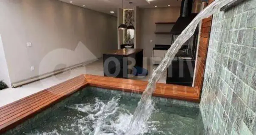 Belíssima Casa disponivel a venda no Bairro Santa Mônica