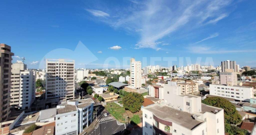Cobertura à venda, 4 quartos, 1 suíte, 2 vagas, SARAIVA - UBERLANDIA/MG