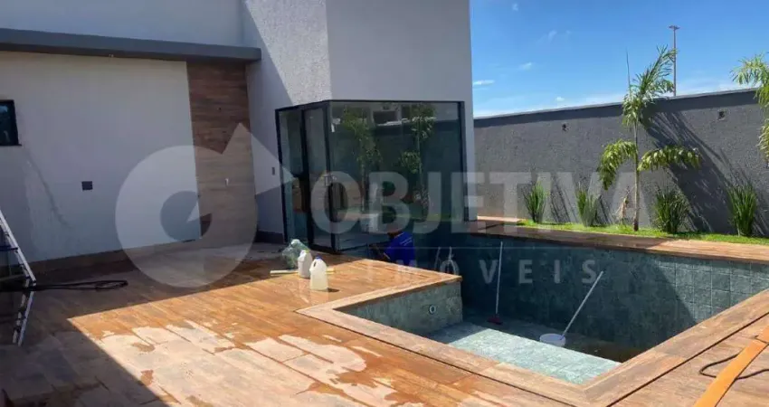 Casa em condomínio fechado com 4 quartos à venda em Laranjeiras, Uberlândia 
