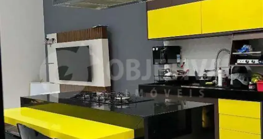 Casa à venda, 2 quartos, 1 suíte, 2 vagas, ACLIMACAO - UBERLANDIA/MG