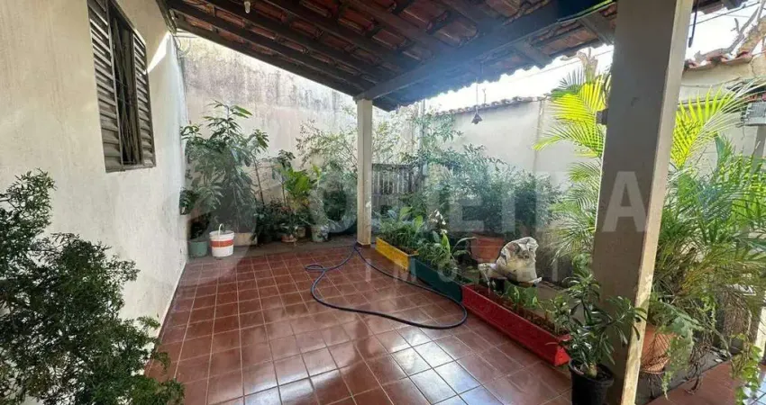 Casa à venda, 3 quartos, 1 suíte, 3 vagas, PLANALTO - UBERLANDIA/MG