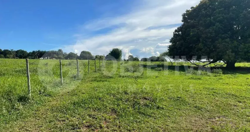 Chácara / sítio à venda no Jockey Camping, Uberlândia 