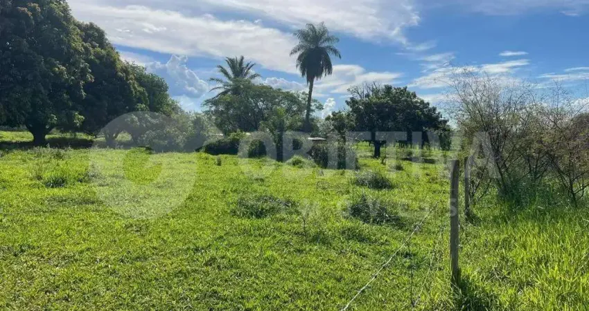 Chácara / sítio à venda no Jockey Camping, Uberlândia 