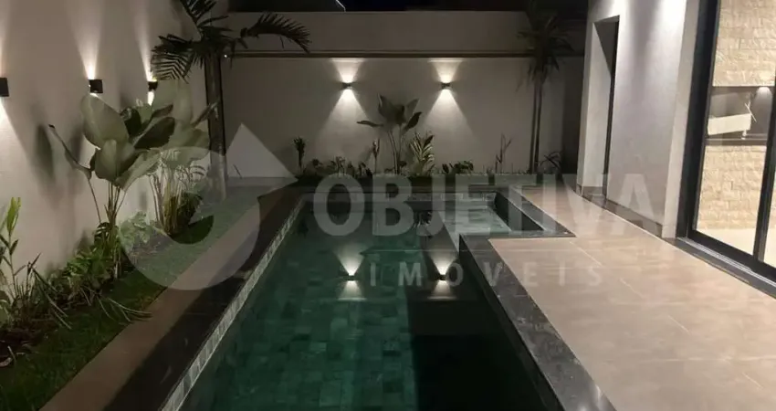 Casa em Condomínio à venda, 3 quartos, 3 suítes, 4 vagas, Alphaville 2 - UBERLANDIA/MG