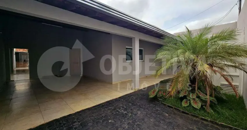 Casa à venda, 3 quartos, 1 suíte, 2 vagas, SEGISMUNDO PEREIRA - UBERLANDIA/MG