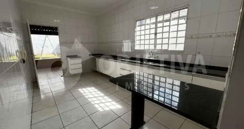 Casa à venda, 3 quartos, 1 suíte, 3 vagas, JARDIM BRASILIA - UBERLANDIA/MG