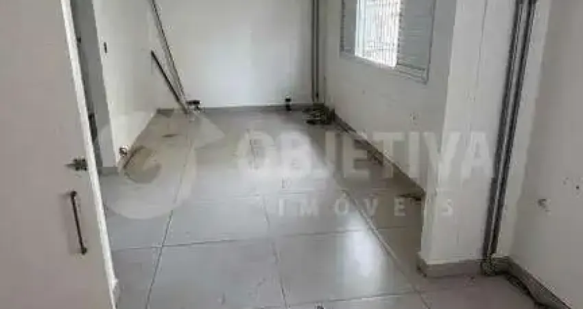Casa Comercial com documentação para empresas disponível para aluguel