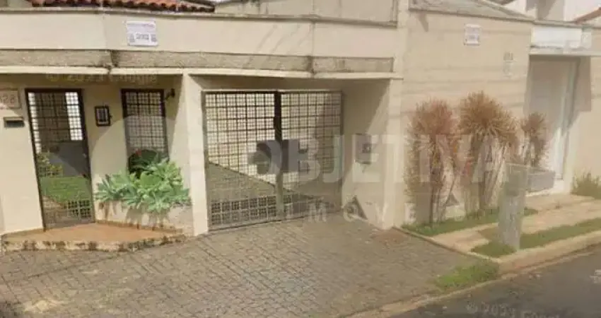 Casa à venda, 4 quartos, 4 suítes, 2 vagas, UMUARAMA - UBERLANDIA/MG