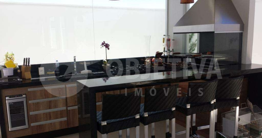 Casa em Condomínio à venda, 3 quartos, 1 suíte, 3 vagas, Splendido - UBERLANDIA/MG