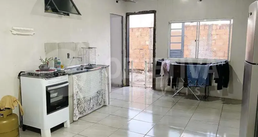 Casa à venda, 2 quartos, 4 vagas, SHOPPING PARK - UBERLANDIA/MG
