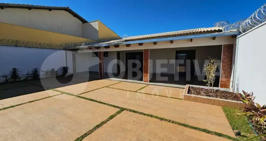 Excelente casa comercial para aluguel no bairro Tibery em Uberlandia disponível para aluguel