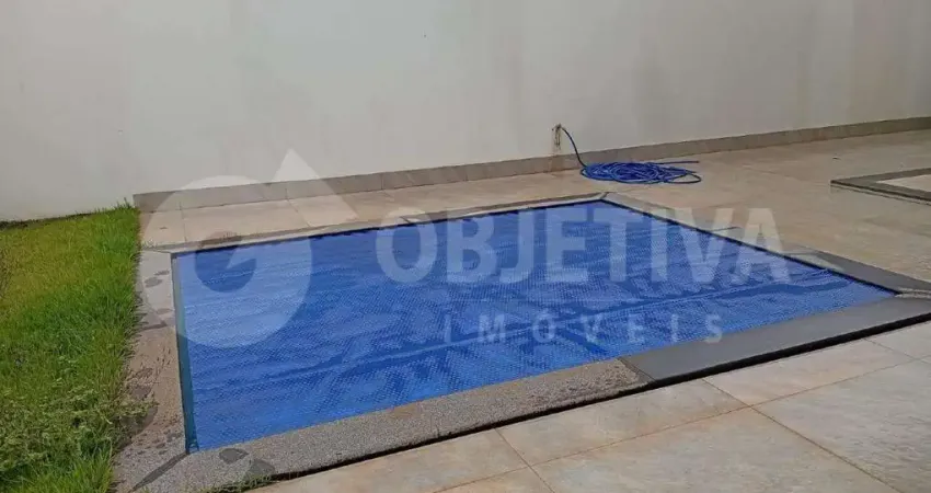 Casa em Condomínio à venda, 3 quartos, 3 suítes, 4 vagas, Alphaville 2 - UBERLANDIA/MG