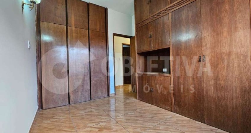 Casa para aluguel, 3 quartos, 2 vagas, MARTINS - UBERLANDIA/MG