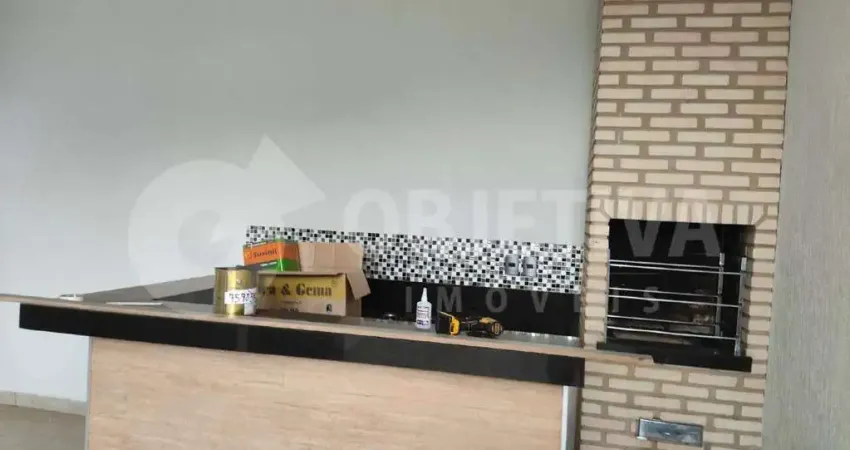 Casa em Condomínio à venda, 3 quartos, 2 suítes, 2 vagas, JARDIM HOLANDA - UBERLANDIA/MG