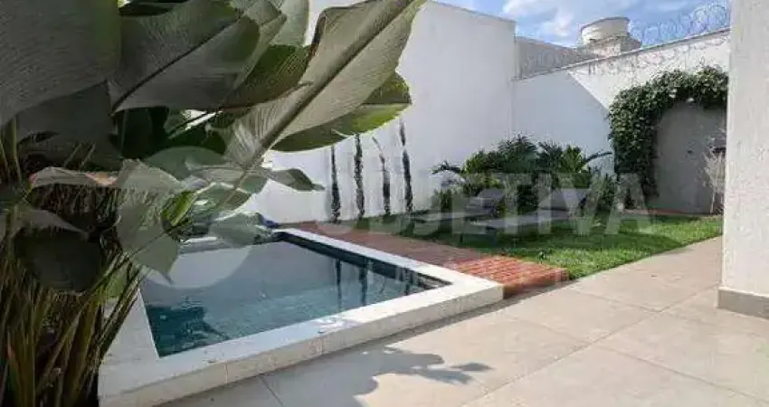 Casa a venda no bairro Jardim das Palmeiras em Uberlândia Sendo vendida de Porteira fechada