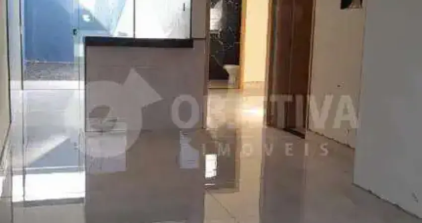 Casa à venda, 2 quartos, 1 suíte, 2 vagas, JARDIM CANAA - UBERLANDIA/MG