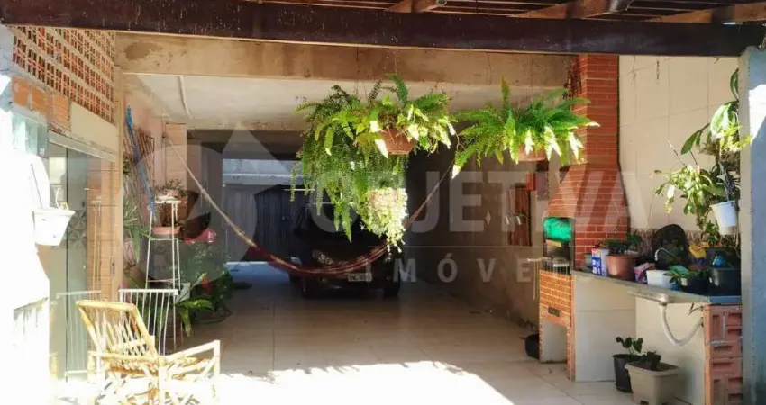 Casa à venda, 3 quartos, 1 suíte, 4 vagas, CIDADE JARDIM - UBERLANDIA/MG