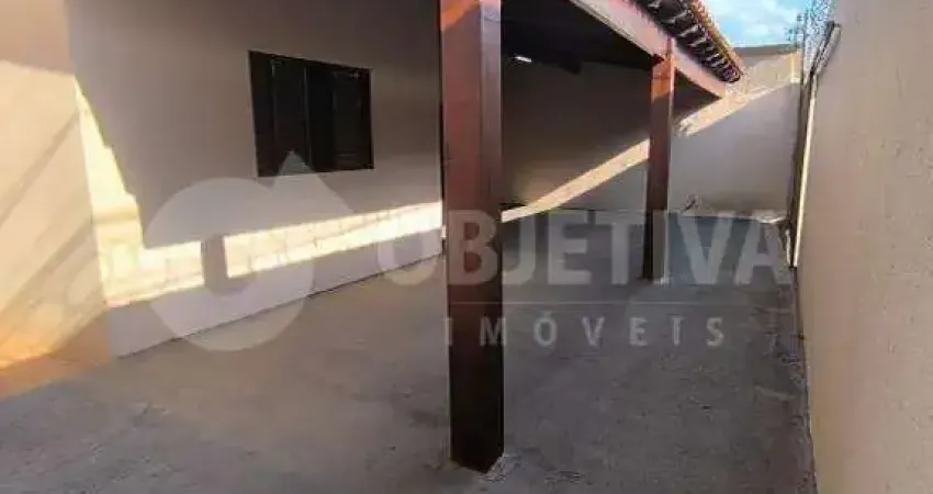 Casa com 3 quartos à venda no Planalto, Uberlândia