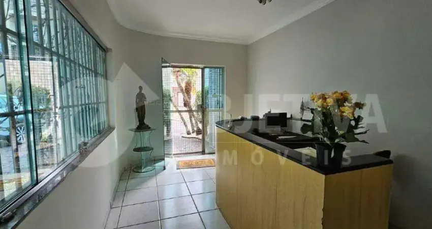 Casa com 11 quartos à venda no Brasil, Uberlândia 