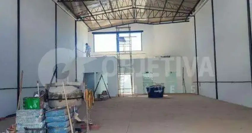 Barracão / Galpão / Depósito à venda no Novo Mundo, Uberlândia