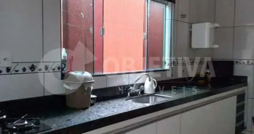 Casa à venda, 3 quartos, 1 suíte, 2 vagas, santa rosa - uberlandia/mg