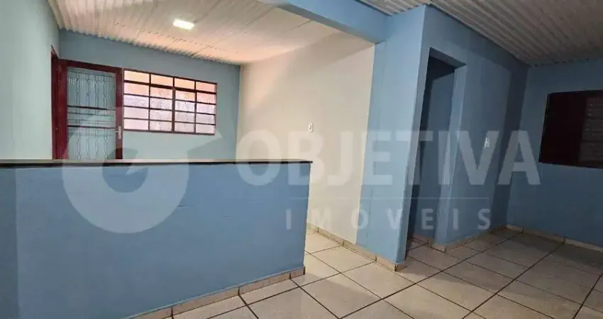 Casa para aluguel, 3 quartos, 1 suíte, 2 vagas, segismundo pereira - uberlandia/mg