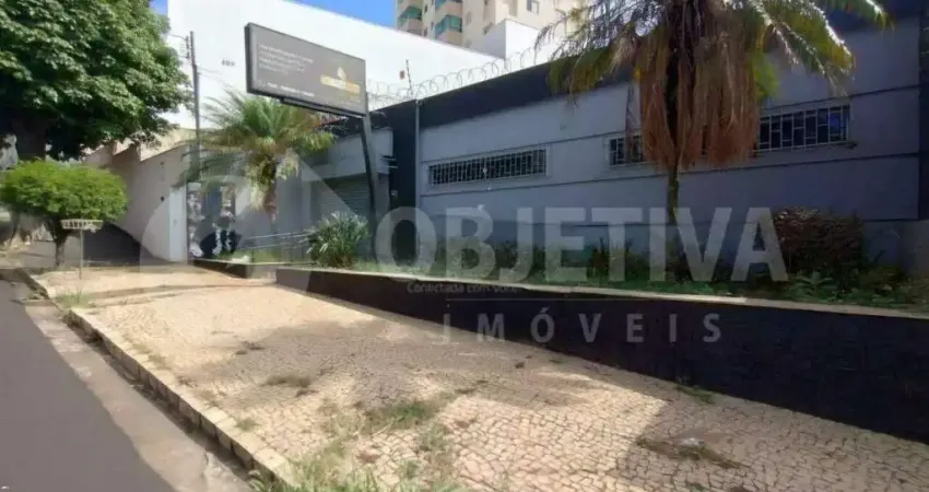 Casa Comercial em uma ótima localização disponível para venda