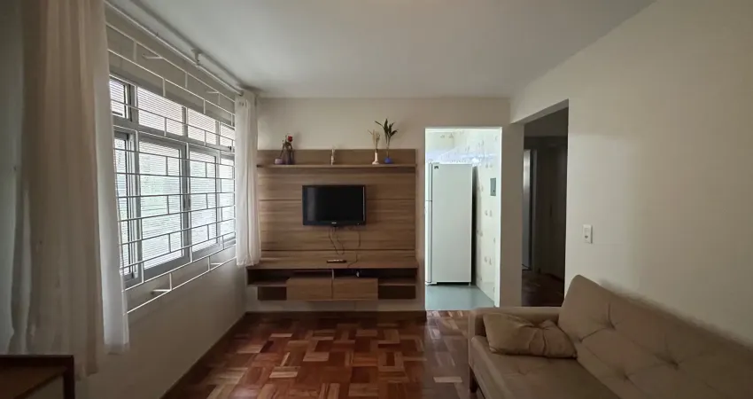 Excelente apto térreo com 3 quartos, 1 banheiro social, 1 vaga de estacionamento coberta