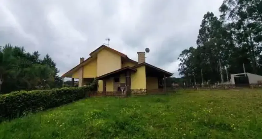 Casa com 3 quartos para alugar na Rua dos Guimarães, 458 A, Jardim Diguimabri, Piraquara