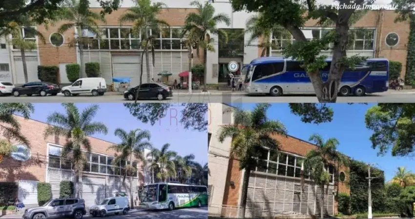 Prédio com 10 salas para alugar no Bom Retiro, São Paulo 