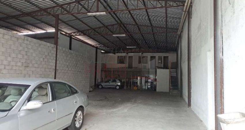 Barracão / Galpão / Depósito com 3 salas para alugar no Socorro, São Paulo 