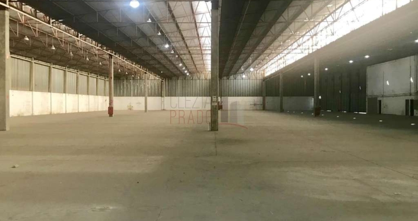 Barracão / Galpão / Depósito com 10 salas para alugar no Tamboré, Barueri 