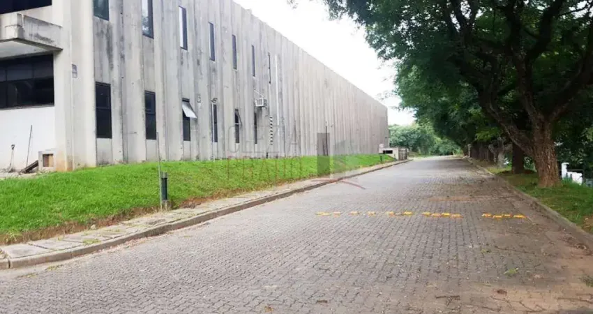 Barracão / Galpão / Depósito com 10 salas para alugar no Tamboré, Barueri 