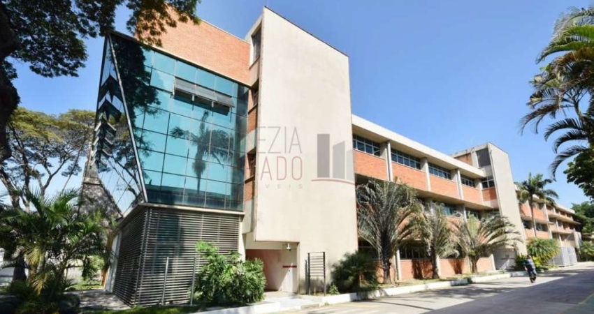 Barracão / Galpão / Depósito com 20 salas para alugar no Jurubatuba, São Paulo 
