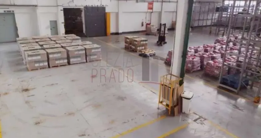 Barracão / Galpão / Depósito com 10 salas para alugar no Jurubatuba, São Paulo