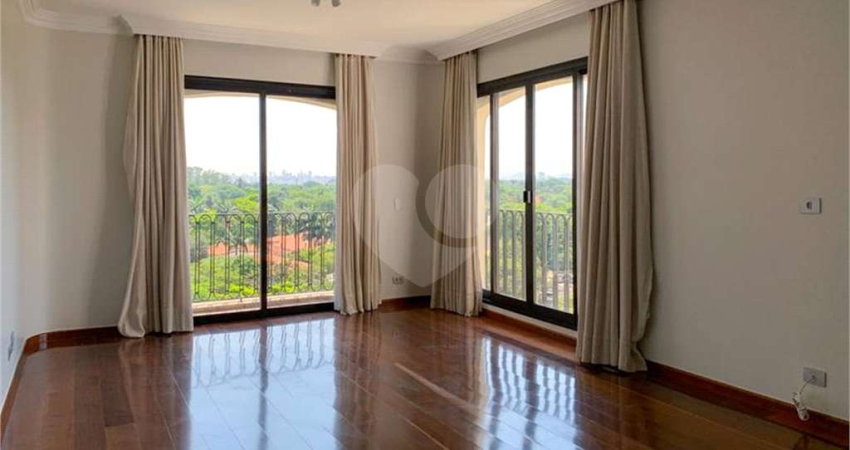 Apartamento com 3 quartos à venda ou para locação em Pinheiros - SP