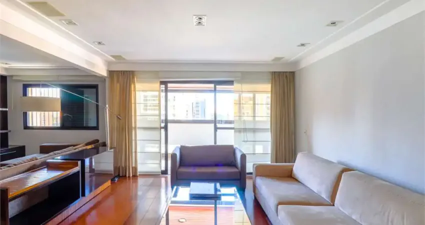 Apartamento com 4 quartos à venda em Moema - SP