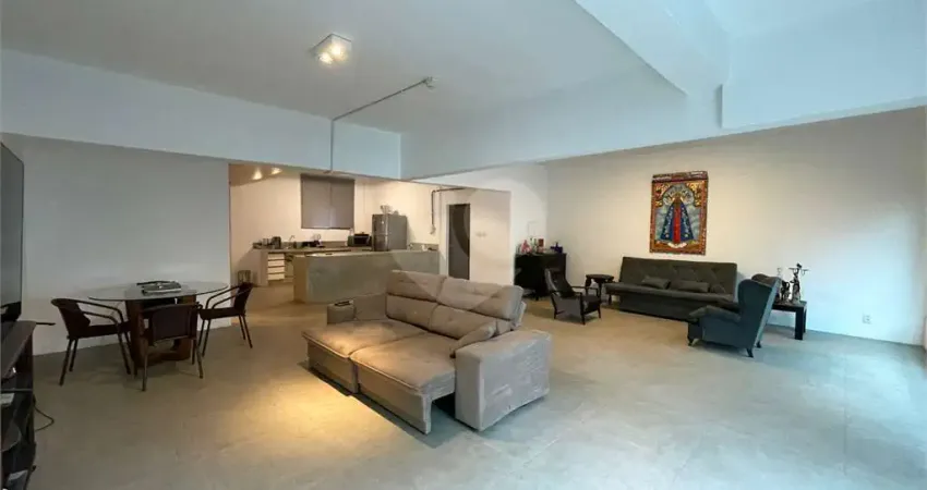 Apartamento com 2 quartos à venda em Cerqueira César - SP