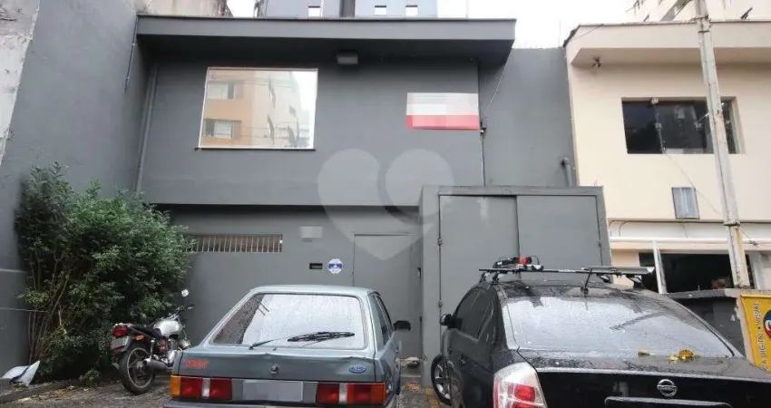 Casa comercial à venda em Moema, São Paulo