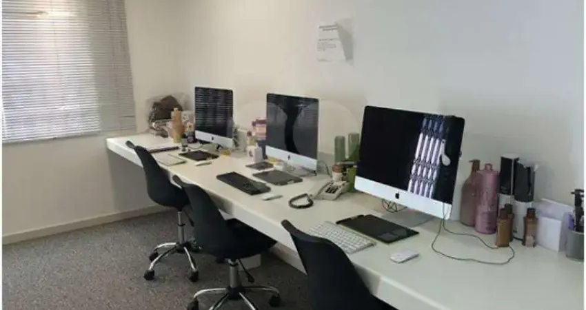 Casa comercial à venda em Moema, São Paulo