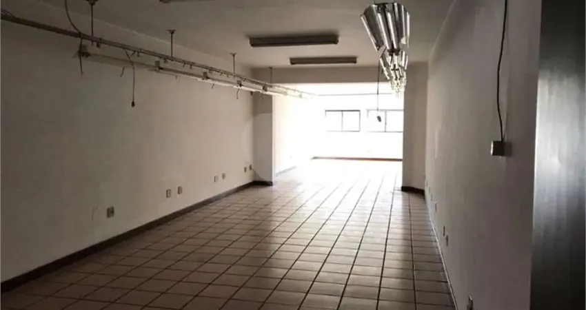 Casa comercial à venda na Bela Vista, São Paulo 