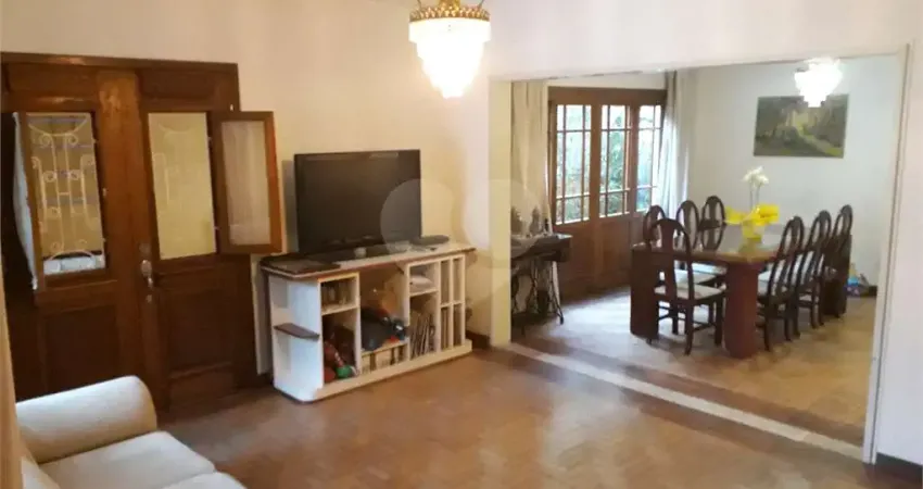 Casa com 3 quartos à venda em Mirandópolis - SP